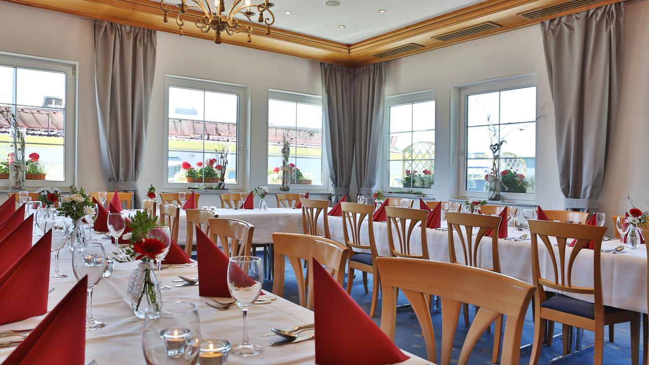 Hotel Alznauer Hof Gomaringen Εξωτερικό φωτογραφία