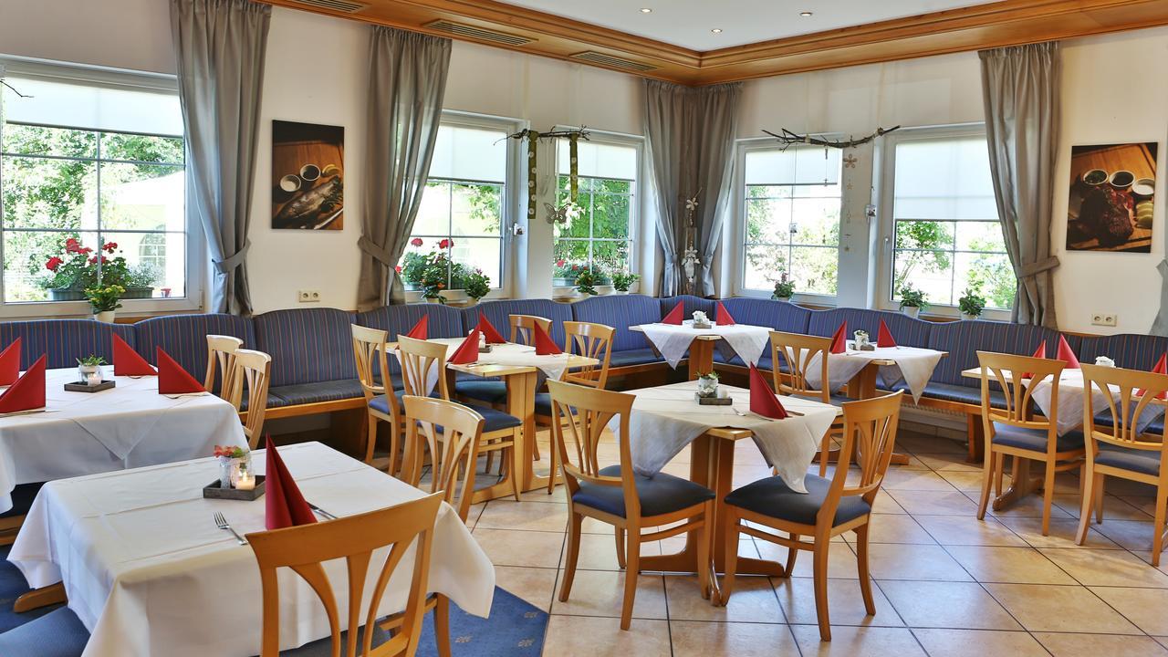 Hotel Alznauer Hof Gomaringen Εξωτερικό φωτογραφία