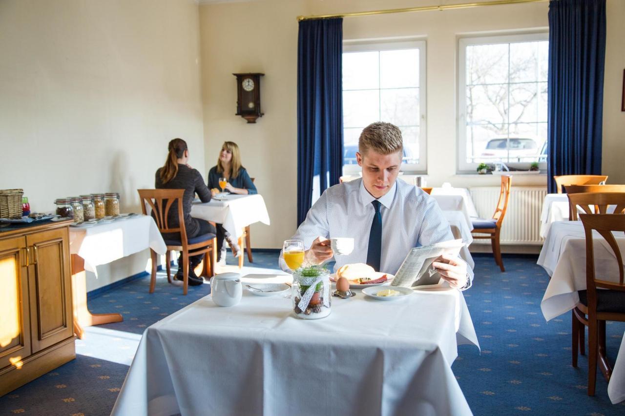 Hotel Alznauer Hof Gomaringen Εξωτερικό φωτογραφία
